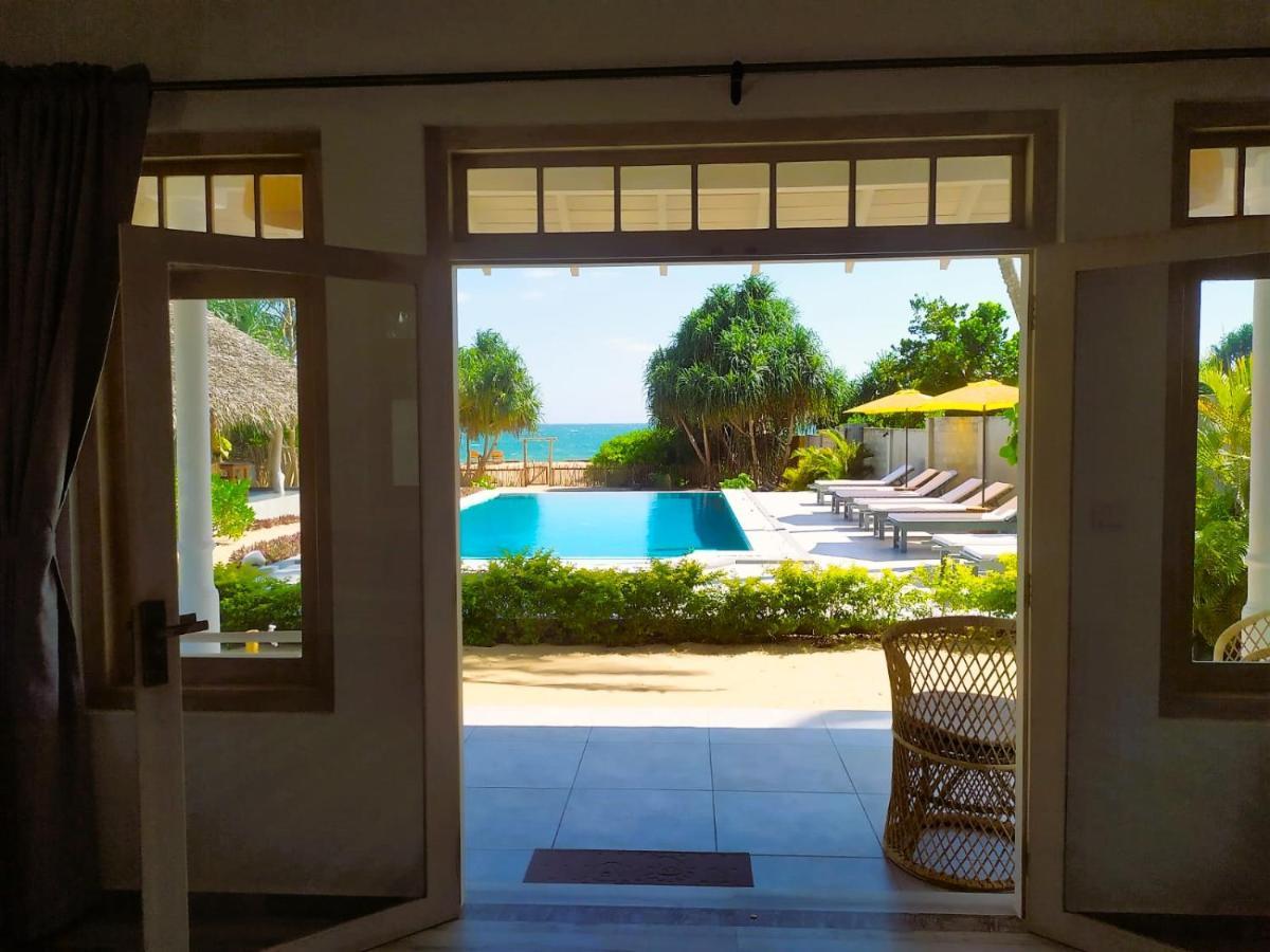 Sleeping Elephant Beach Resort Tangalle Bagian luar foto
