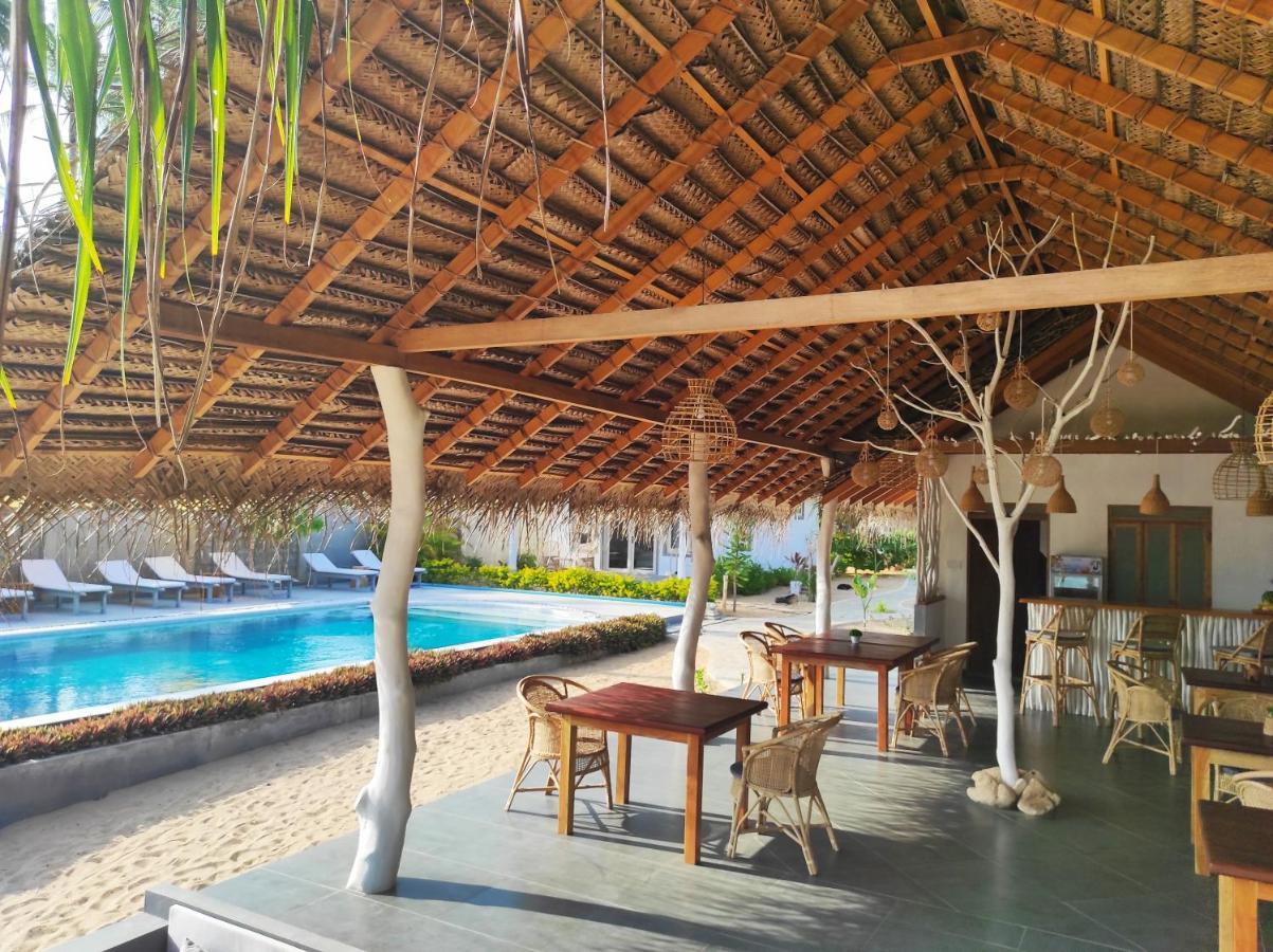 Sleeping Elephant Beach Resort Tangalle Bagian luar foto