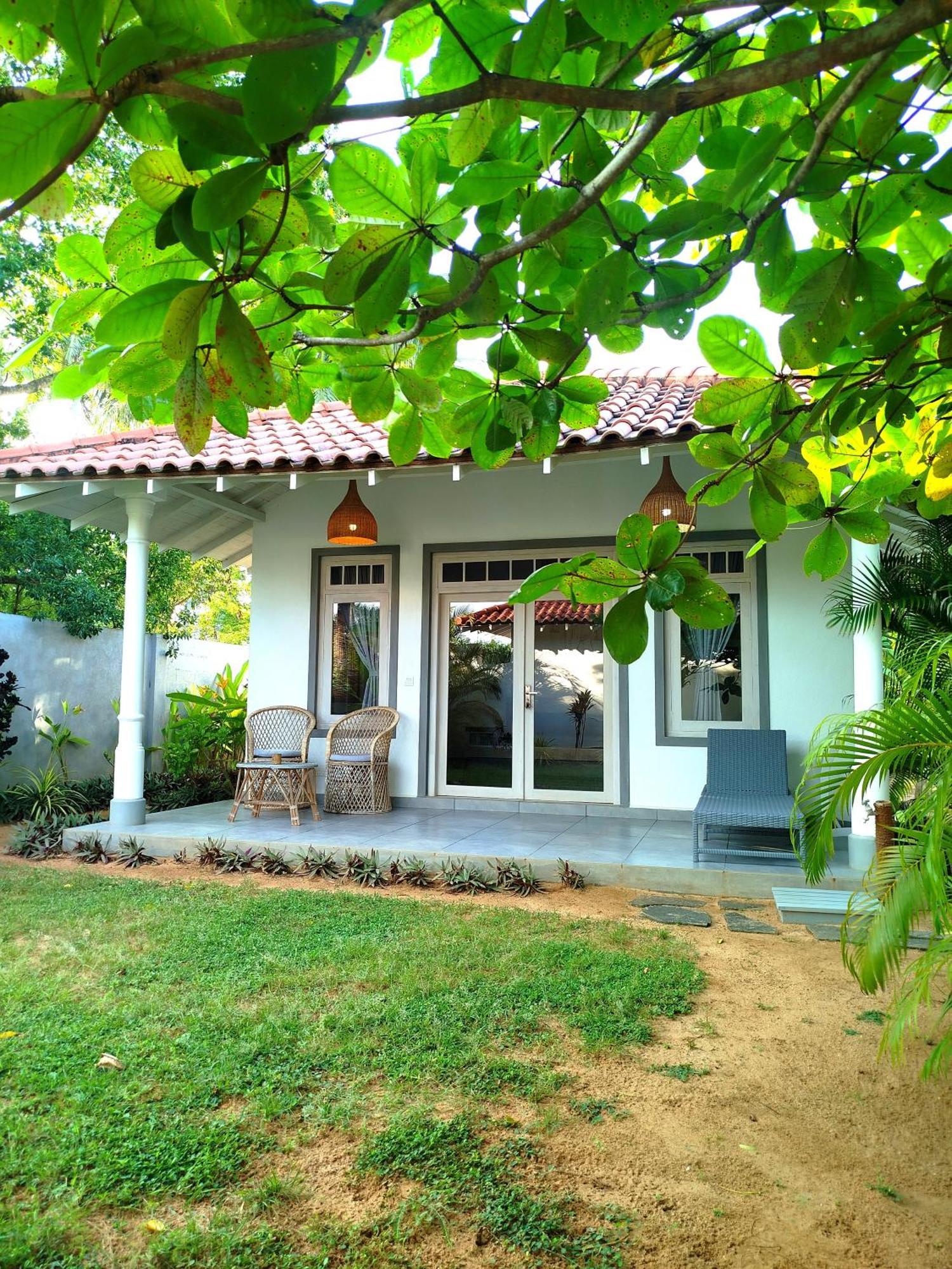 Sleeping Elephant Beach Resort Tangalle Bagian luar foto